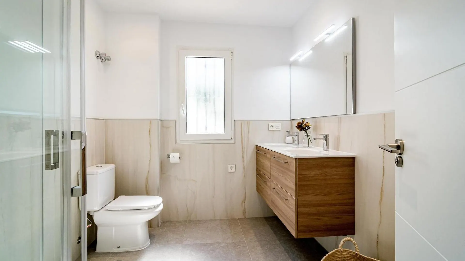 Ab3 - Spacious Holiday Home, Puerto Banus Μαρμπέλλα