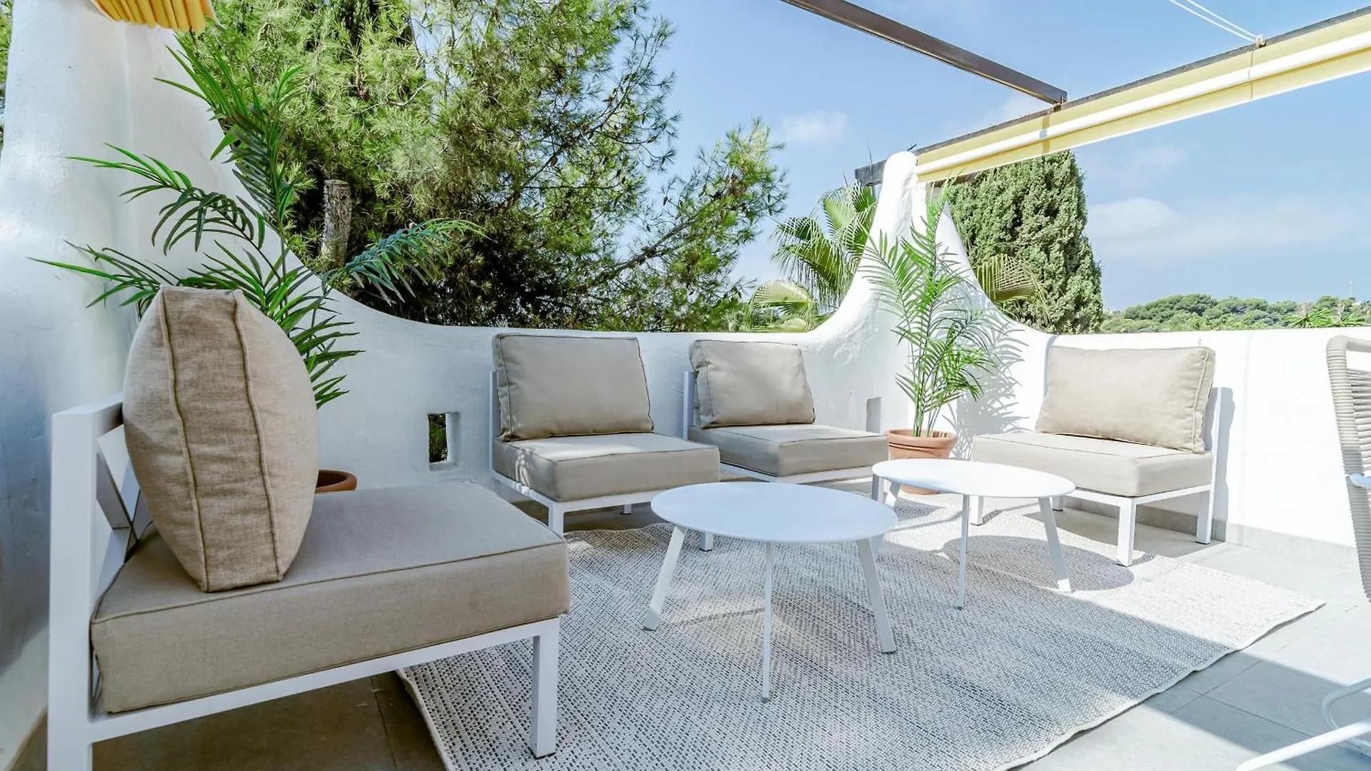 Ab3 - Spacious Holiday Home, Puerto Banus Μαρμπέλλα 0*,